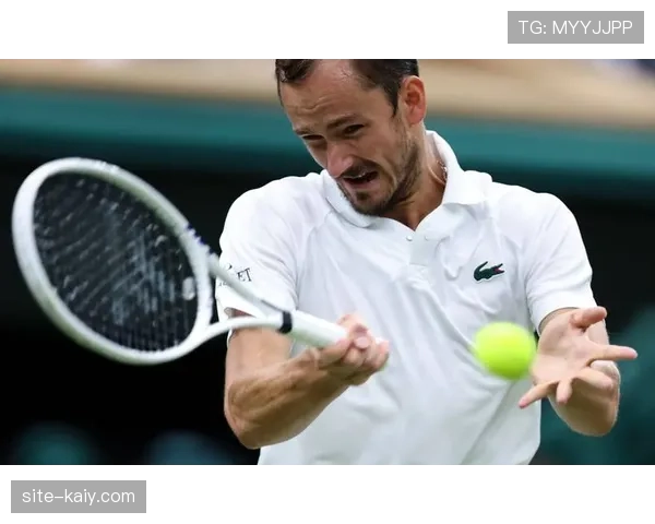 迈阿密网球赛因雨推迟,阿尔卡拉斯与梅德韦杰夫的半决赛延至次日 迈阿密网球赛因雨推迟,阿尔卡拉斯与梅德韦杰夫的半决赛延至次日